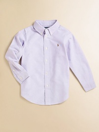 Rendered in cotton oxford, this signature style features multicolored pony embroidery for a sporty touch.Button-down collarLong sleeves with single-button cuffsButton-frontBox-pleated backShirttail hemCottonMachine washImported Please note: Number of buttons may vary depending on size ordered. 