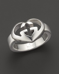 From the Love Britt collection, a beautifully-crafted sterling silver heart ring, engraved with GG signature. Designed by Gucci.