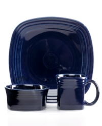 With the chip-resistant durability and fun colors you expect from Fiesta dinnerware, the Square place setting has a bold new shape that's worth celebrating. Ridged edges and a glossy finish bring out all the right angles.