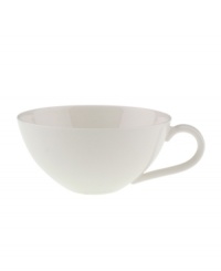 Make a chic style statement with the Dune Lines tea cup. The distinctive, free form shape, soft lines and ribbed surface combine for truly modern elegance. An imperfect glaze conveys natural grace.