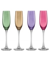 Raise a glass or four to the beauty of the sunset with this richly hued set from Lenox. Each Tuscany Harvest champagne flute features a rich fall color that looks lush in any light.