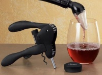 Metrokane Rabbit Corkscrew with Houdini Aerating Pourer and Bonus Replacement Worm