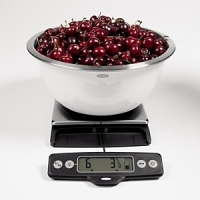 OXO food scale. This user-friendly food scale with pull-out display is perfect for weighing all ingredients up to 11 pounds. You can weigh items directly on the platform, on a plate or in a bowl, and pull the display away from the base to prevent shadowing from large plates and bowls. It accurately measures ingredients when cooking and baking and sticking to diet proportions.