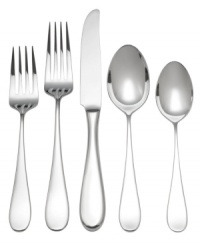 Reed & Barton's collection of place settings puts flawless style and exceptional durability in reach every day. Dalton flatware, made of best-quality stainless steel, shines bright, wears impeccably well and looks incredible on virtually any table.