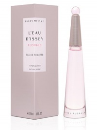 A new, elegant and modern fragrance. Composed of mandarin, lily, rose, musk and white wood, this new floral odyssey evokes femininity and delicateness. 