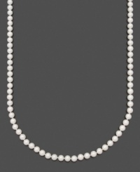 Create a look of subtle sophistication. Belle de Mer necklace features AA Akoya cultured pearls (6-6-1/2 mm) set in 14k gold. Approximate length: 18 inches.