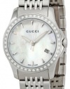 Gucci Women's YA126506 Gucci Timeless Watch