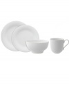 Fresh modern from Villeroy & Boch. Featuring radiant white porcelain in soft, fluid shapes, the New Cottage place settings inspire simply harmonious dining every day.