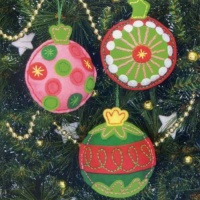 Simple Cheer Ornaments Felt Applique Kit-4X4-1/2 Set Of 3