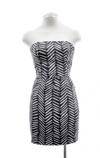 BCBG Generation Black White Printed Strapless Mini Dress 4