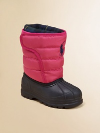 Essential snow boots with a durable, waterproof rubber foot and a solid channel-quilted nylon shaft features a removable, warm plaid sock.Grip-tape closureNylon upperFleece liningRubber solePadded insoleImported