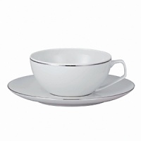 This classic design from Rosenthal now features a new series of graphics which follow the contours of each item, thus emphasizing its shape. The designs take on the theme of structure by playing with the contrast between matte and glossy surfaces- an idea that Walter Gropius himself pursued in his first design.