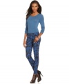 Land one the season's hottest trends with Seven7 Jeans' petite skinnies, flaunting a floral-print!