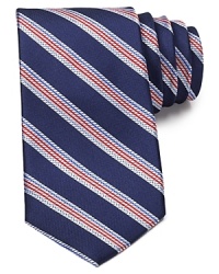 Button up your professional attire with a classic tie rendered in lavish silk and patterned with a unique rope design.