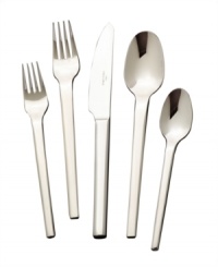 With its minimal, modern design, the Tools flatware set from Villeroy & Boch sets the scene for sleek sophistication. Crafted in lustrous 18/10 stainless steel.