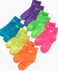 Light up her look. This six-pack of high-performance quarter socks from Nike adds fun fashion for her feet.