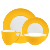 Waechtersbach Uno 4-Piece Place Setting Dinnerware Set, Curry