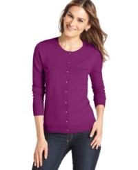 August Silk's petite cardigan is an instant classic - perfect for layering over blouses and dresses!