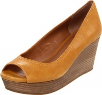 Lucky Women's Issy2 Wedge Pump