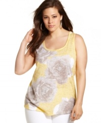 A refreshing floral-print brightens up INC's sleeveless plus size top for a season-perfect look.