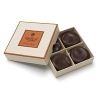 Thin discs of dark chocolate infused with the taste of ginger.