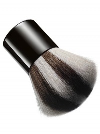 The new, African-inspired kabuki brush in a chic zebra print can be used to buff or build any type of powder. Its ultra-soft goat hair in a firm, dome shape makes it ideal for HD Perfecting Powder application and on-the-go touch ups. Made in Italy.