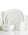 The smooth body and luxurious glaze of this Boulder Creek set proves white is the easiest way to achieve modern elegance at your table using this Gorham dinnerware. The dishes are simple round and gently squared pieces in durable bone china that transition beautifully from hurried weekday breakfasts to your most elaborate dinner parties.