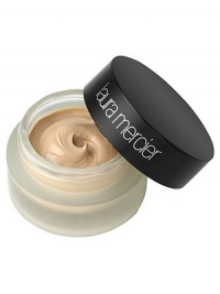 Laura created this modern, lightweight foundation that floats over skin without visibly settling into fine lines. The hydrating formula includes a multipeptide complex infused with Dermaxyl and advanced optical diffusers that help to visibly smooth out lines and wrinkles.Perfect for normal to dry skins, Créme Smooth Foundation offers buildable coverage with a radiant, smooth finish. Available in 12 shades across a range of skin tones. 1 oz. 