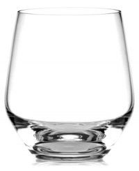 Simply timeless, Tuscany double-old fashioned glasses are equally suited for weekend brunch and cocktail parties. Clean lines in brilliant crystal complement everything you bring to the table.