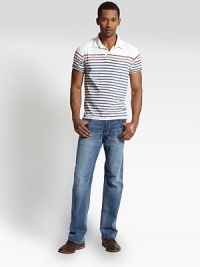 A relaxed, straight-leg fit with the lived-in look of a longtime favorite in weathered-and-worn denim. Five-pocket style Button fly Inseam, about 34 98% cotton/2% elastane Made in USA 