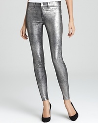 These coated metallic J Brand Jeans are the definitive rock-chic skinnies for fall--flaunt it in the most sought-after silhouette and color trend of the season.