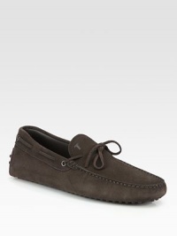 Casual elegance in beautifully crafted suede. Leather lining Driver sole Made in Italy 