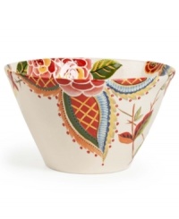 Ensure everyday meals are always served fresh with the deep Rose Print serving bowl. A perfect complement to the vibrant dinnerware pattern from Vida by Espana.