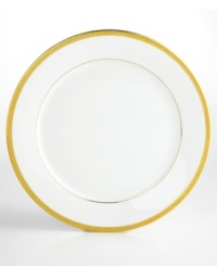 Add the warm glow of gold to your formal table with the classic style of the Charter Club Grand Buffet Gold collection. Fine china dinner plates shine beautifully with a wide outer band of gold enhanced by a delicately detailed scroll pattern.