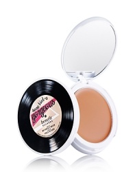 This cream-to-powder formula means silky, even perfection for your complexion. So translucent, it's THE finish for most skin tones. It's an instant beauty boost any time of day!