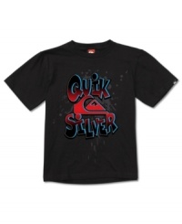 Casual and cool. He'll love to style this Quiksilver graphic tee with a pair of relaxed chinos.