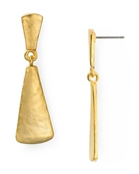 Clean strokes are cast in hammered 22-karat gold tone on this pair of Kenneth Jay Lane earrings, which flaunt go-with-everything elegance.