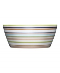 More than bold stripes and warm colors, the Origo dessert bowl transitions from oven to table and into the dishwasher without a hitch. Combine with other Iittala dinnerware pieces to make any setting pop. Designed by Alfredo Haberli.