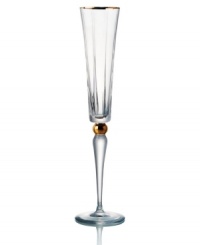 Handcrafted in premium Rogaska crystal, Elmsford champagne flutes embody the luxe sophistication of Trump Home. Delicate cuts and touches of gold on this set of toasting flutes add elegant flair to formal entertaining.