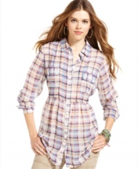 A feminine take on the plaid shirt, this a-line tunic from American Rag totally charms. Wear it with leggings for a look that's cute and relaxed.