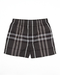 Classic cotton boxer shorts adorned with Burberry's iconic check.