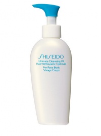 A rinse-off oil-based cleanser especially formulated for quick and easy removal of long-wearing foundation and water-resistant sunscreen. Feels light and silky, and protects skin's natural moisture as it works. Developed with a Shiseido-exclusive formulation to deep-cleanse with unparalled mildness. Applies easily and rinses away quickly, leaving no sensation of stickiness.