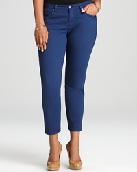 A decadent jewel tone jazzes up these Eileen Fisher Plus jeans. Slip a vibrant blouse into the style and live out your look in full, glorious color.