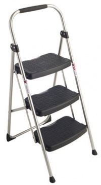 Werner 223-6 StepRight 225-Pound Duty Rating Type II Step Stool Steel, 3-foot