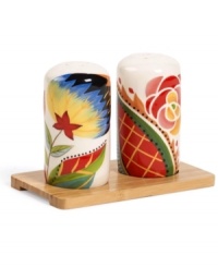 Ensure everyday meals are always served fresh with Rose Print salt and pepper shakers. A perfect complement to the vibrant dinnerware pattern from Vida by Espana. With bamboo stand.