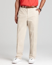 Built with a bit of stretch, these pants offer you a high-performance option that's polished enough to wear with your new green jacket. Dare to dream.