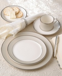 Radiant, matte silver bands are illuminated by platinum framing and add luster and elegance to any meal. The Solstice collection is dazzling when used as a set but also mixes well with a variety of other dinnerware. Accent plate not shown.