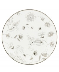 A fine vintage. The Paisley Terrace accent plate elevates even the most elegant settings with breezy florals grounded in graceful white porcelain. With luxe platinum banding to complement the rest of the Lenox dinnerware collection.