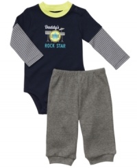 Keep him rocking through the day in this fun bodysuit and pant set from Carter's.