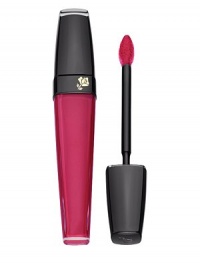 L'Absolu Crème de Mat combines the gentleness of a gloss and the coverage of a lipstick with a deep velvety finish on the lips. Three limited edition shades, ranging from bright red to profound burgundy, will cover every look from day to night. The precise-angled, tapered-tip applicator ensures an even and contoured application. Made in USA.